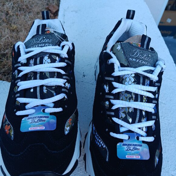 Black/floral skechers shoes. Never used - Picture 3 of 4